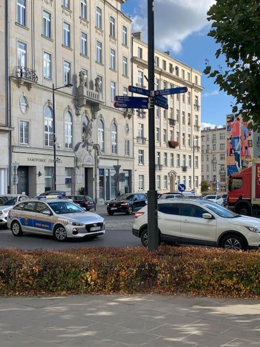 Mieszkanie Z Duzym Terasem W Warszawie Varsavia Esterno foto